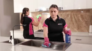 Kitchen Cleaning - Do’s and Don’ts While Using Gloves for Cleaning